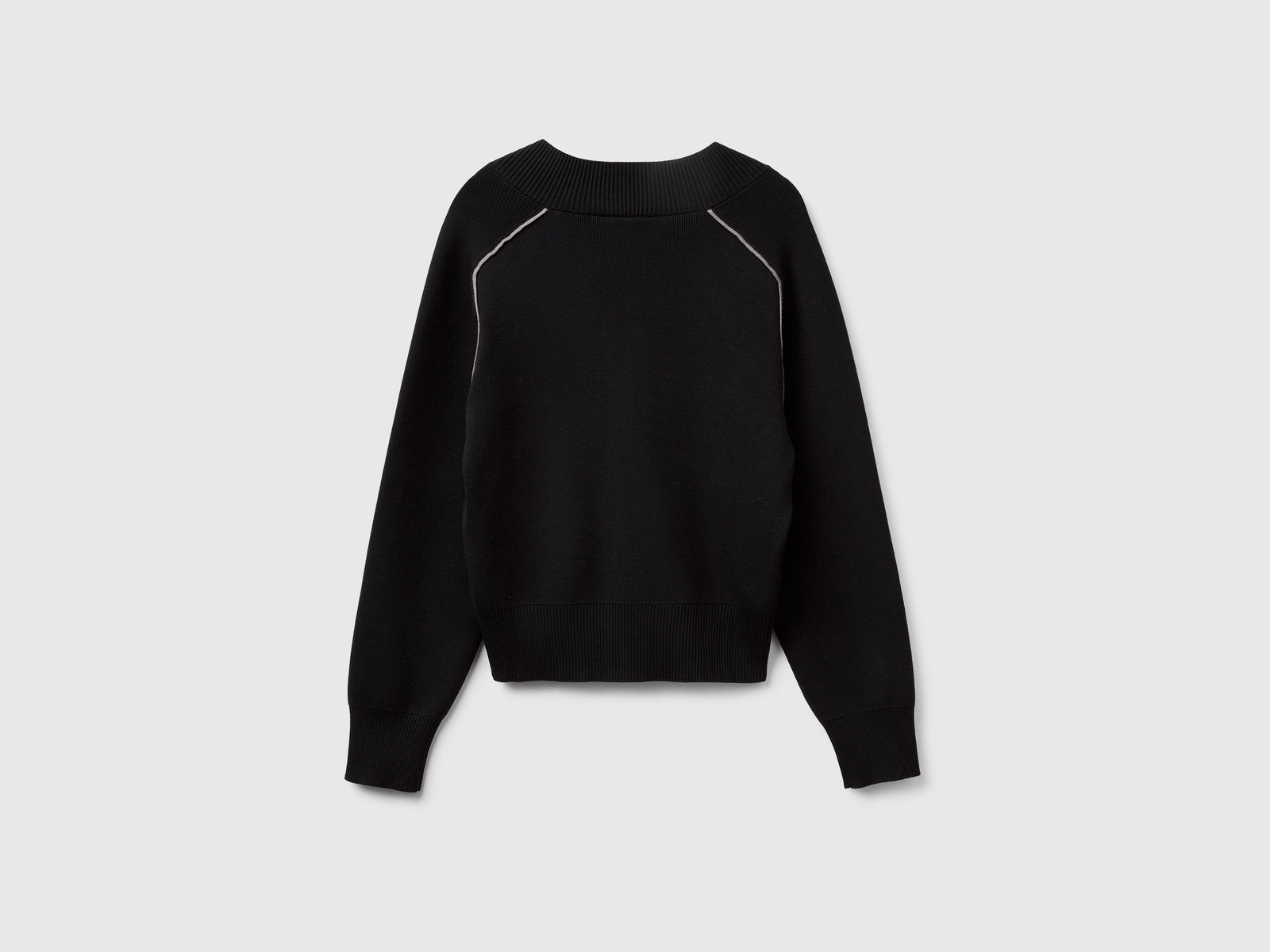 Camisola boxy fit com decote em V - ucb_image_BS