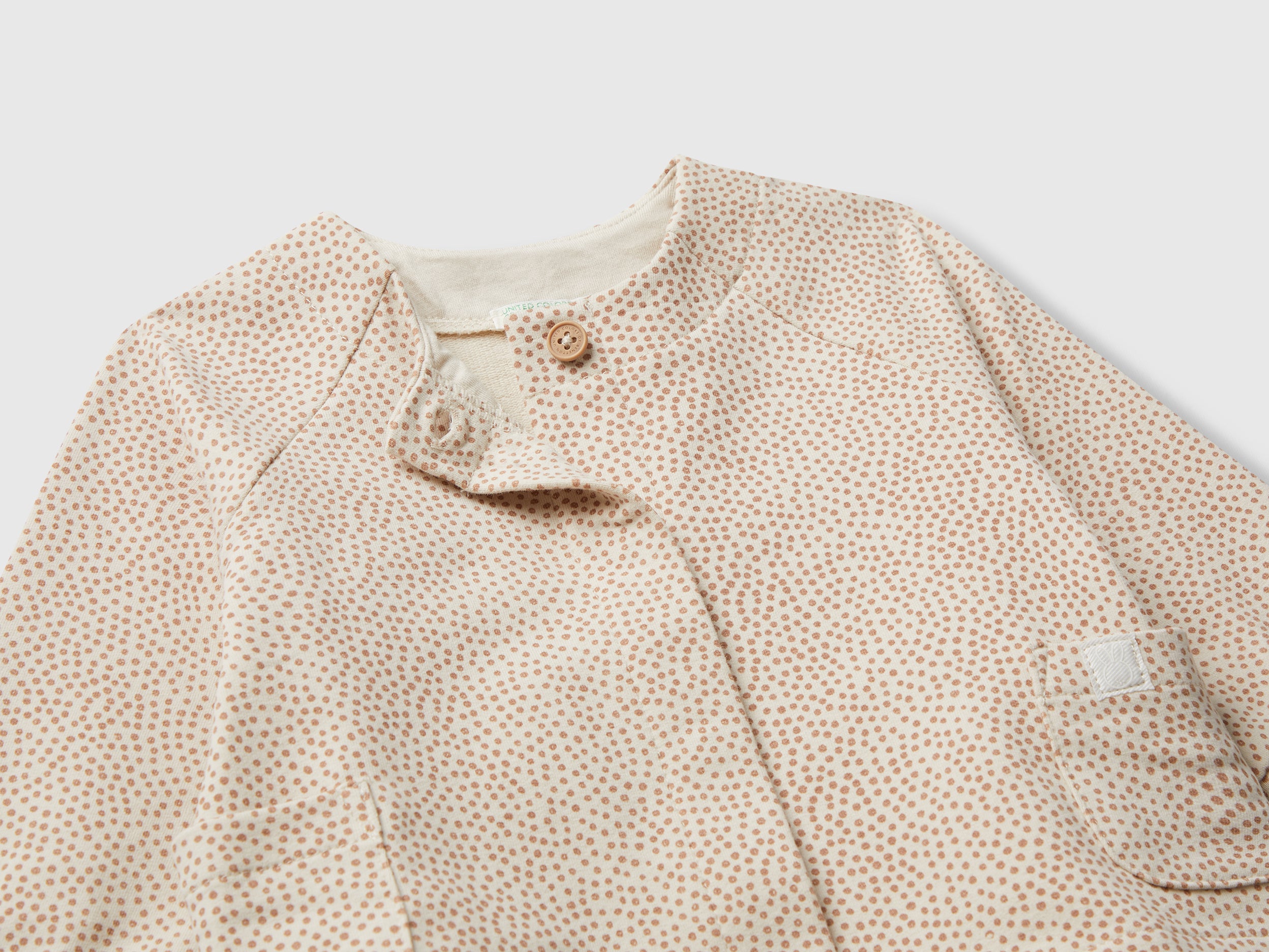 Casaco em felpo às bolinhas - ucb_image_DS1