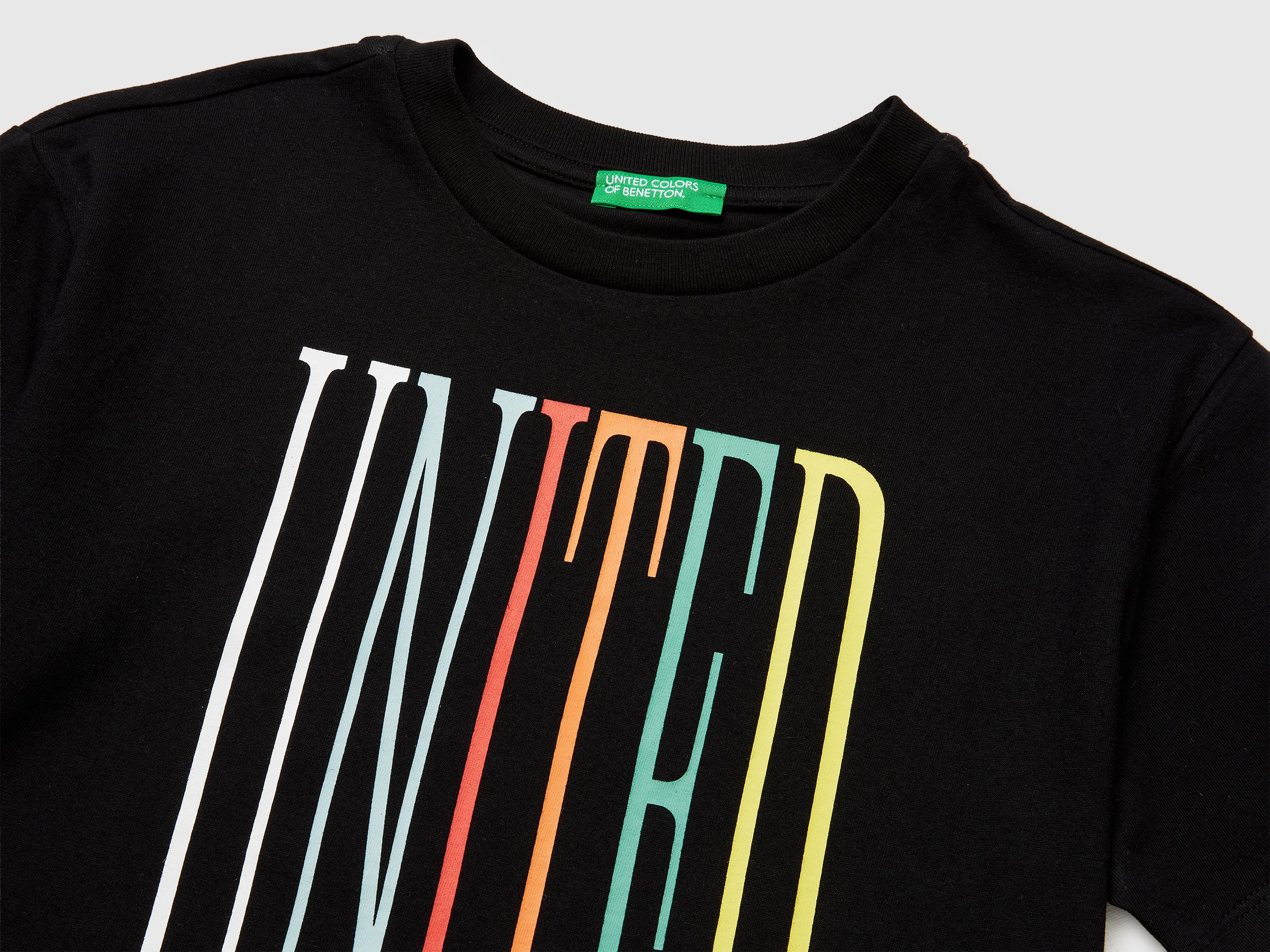 T-shirt com logótipo - ucb_image_DS1