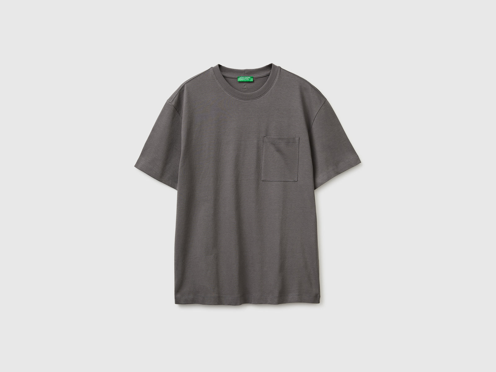 T-shirt with pocket - ucb_image_FS