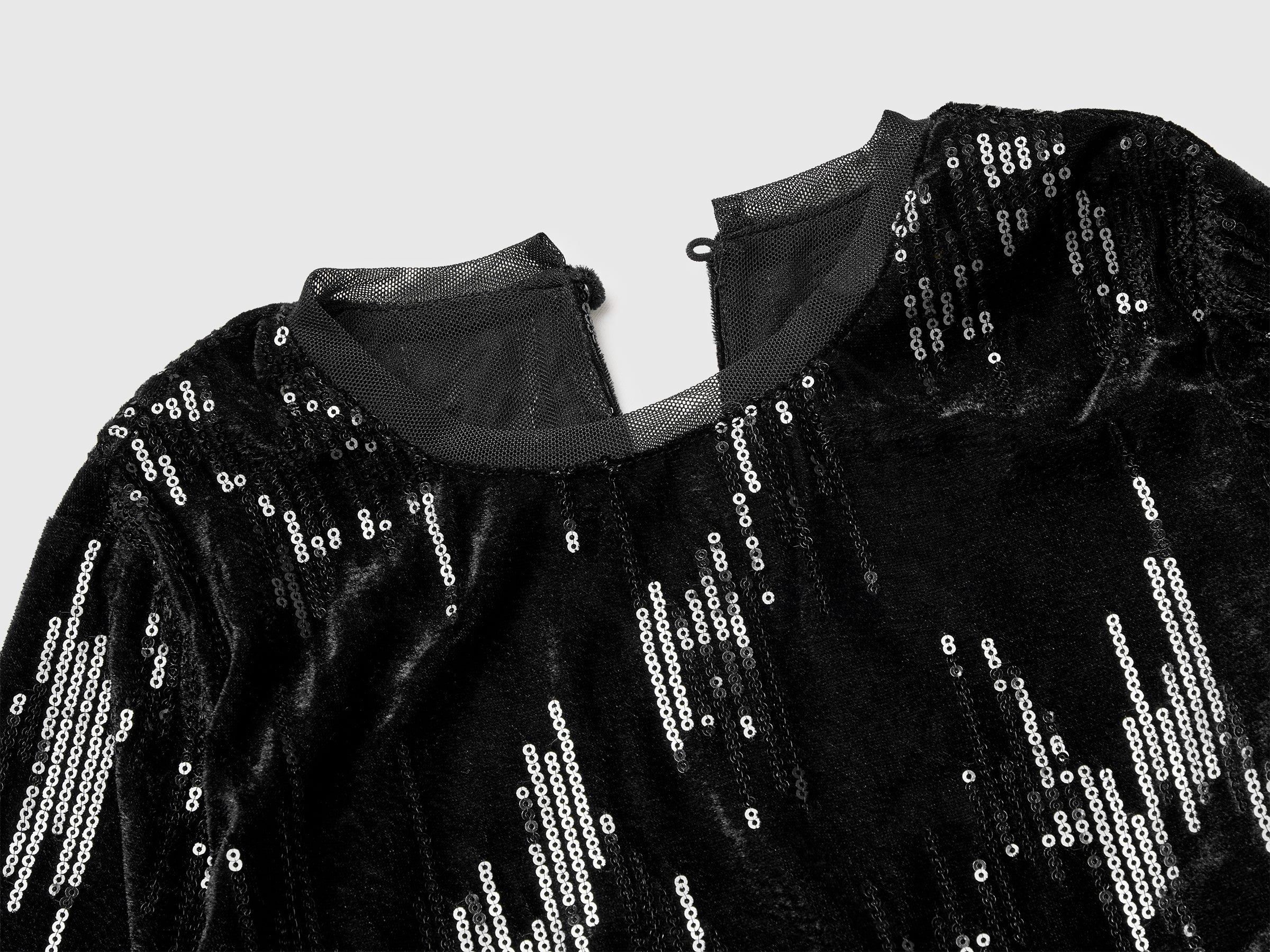 Vestido de veludo com lantejoulas - ucb_image_DS1