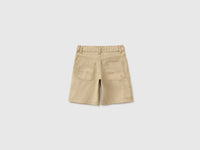 Lightweight Bermuda shorts with pockets - ucb_image_BS