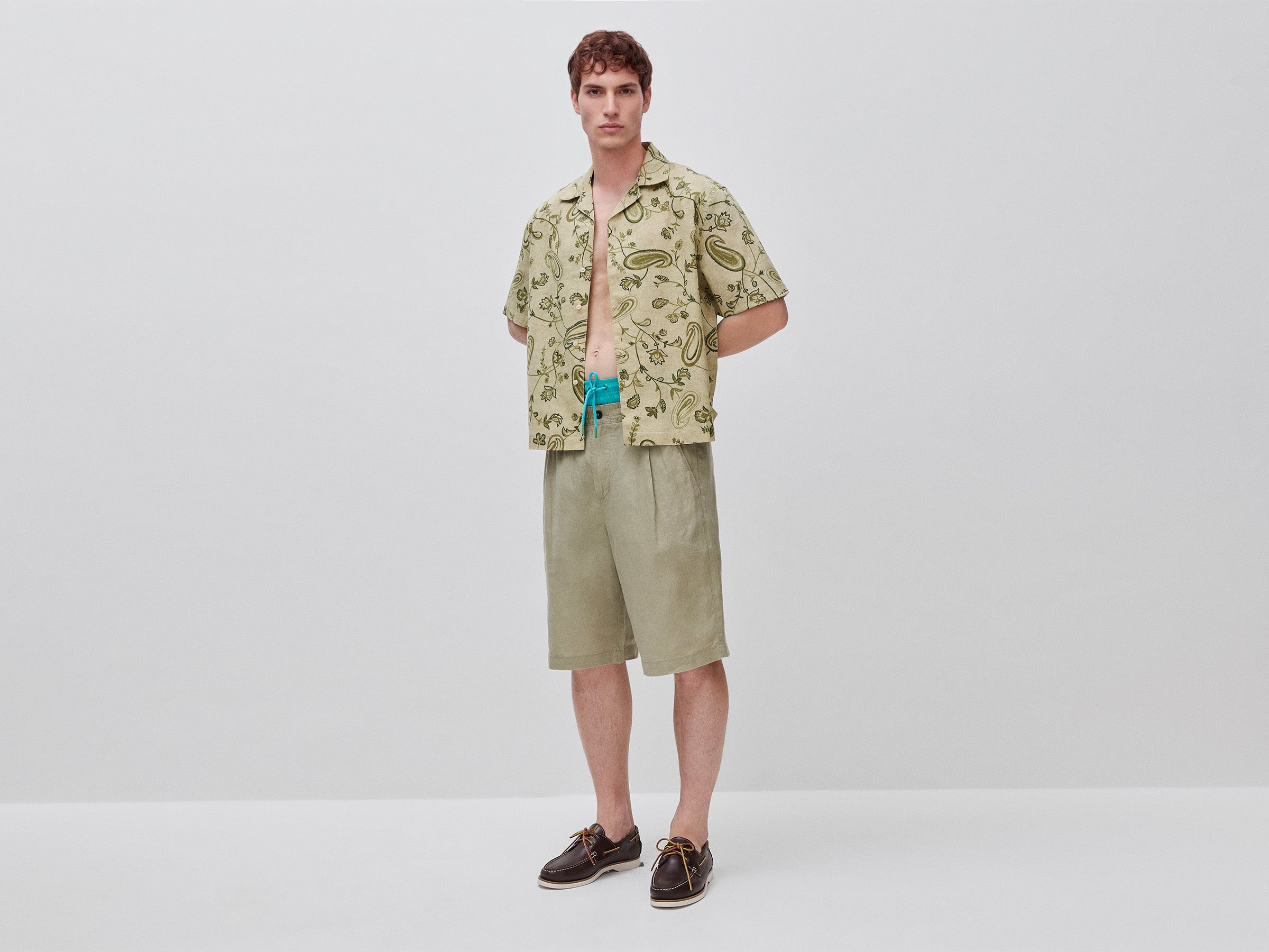 Bermudas em linho puro - ucb_image_FY