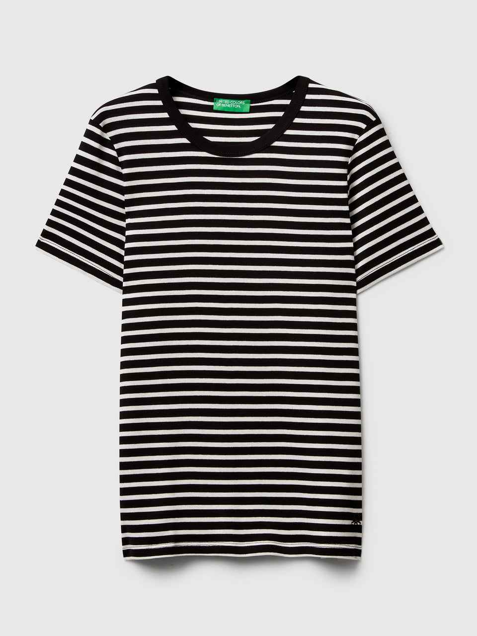 T-shirt de gola redonda às riscas - ucb_image_FS