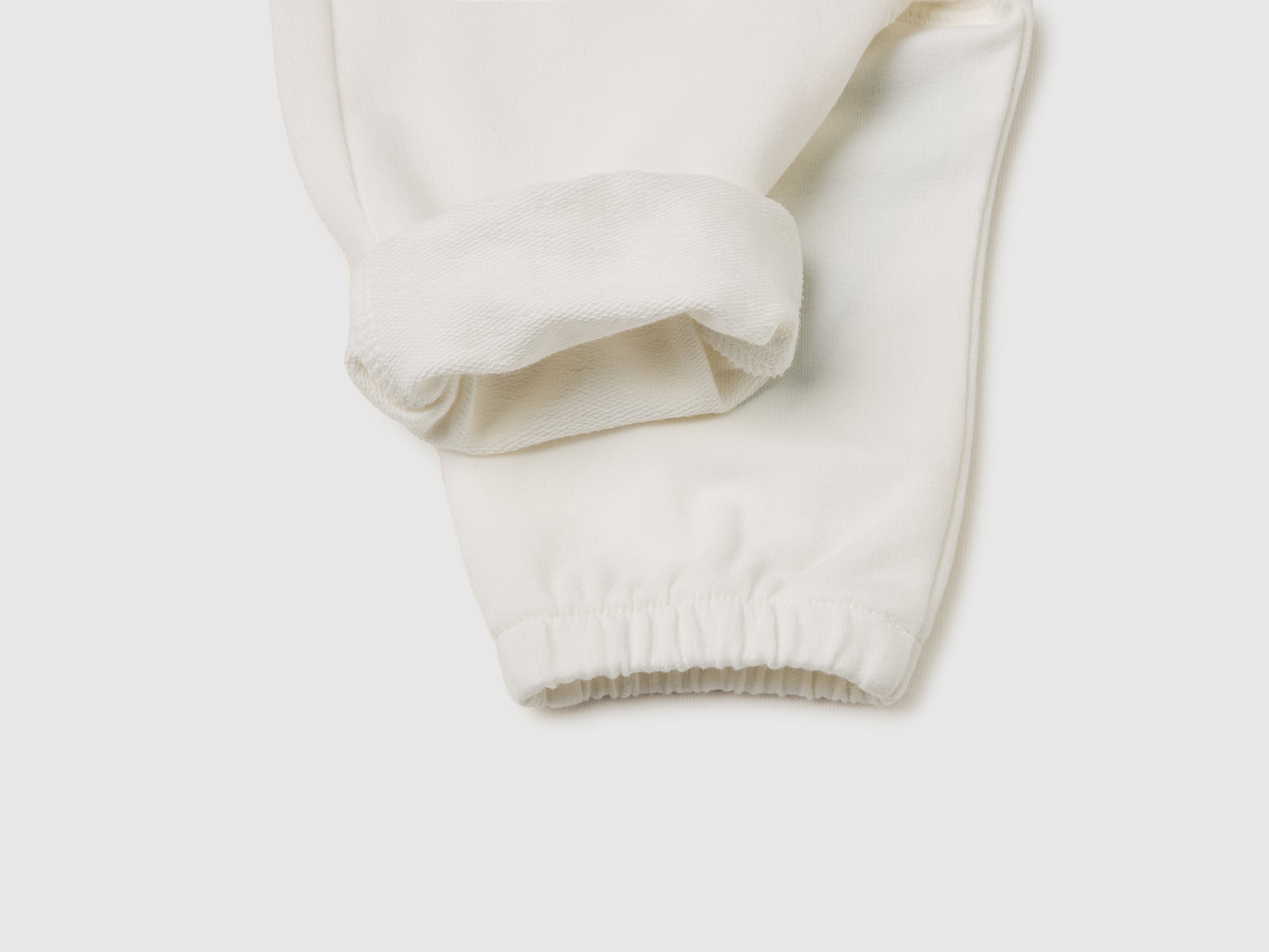 Trousers with embroidery on the back - ucb_image_DS1