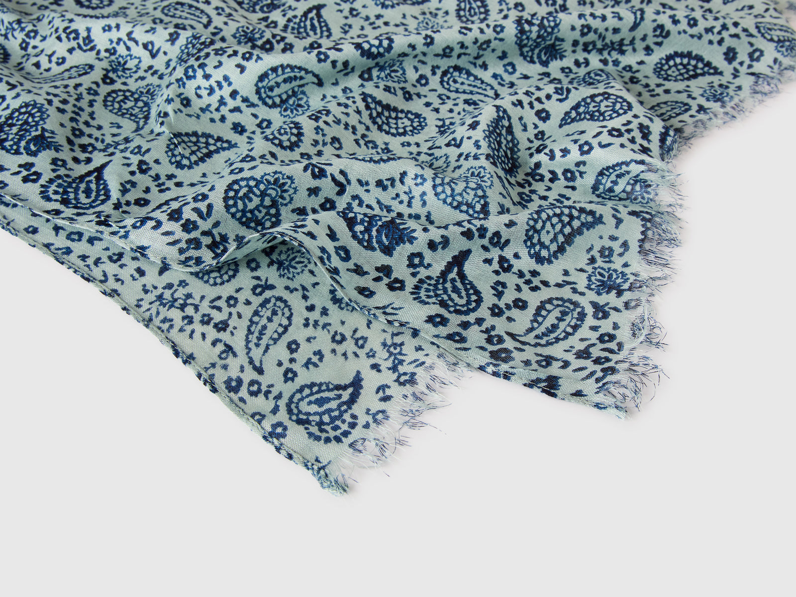 Patterned viscose scarf - ucb_image_DS1
