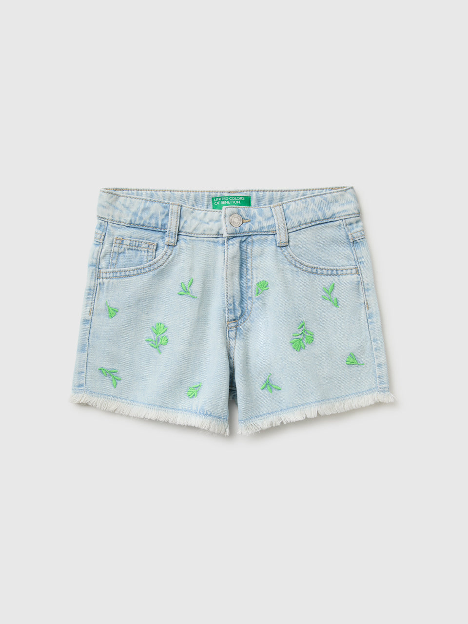 Denim shorts with little flowers - ucb_image_FS