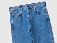 Regular fit light wash jeans - ucb_image_DS1