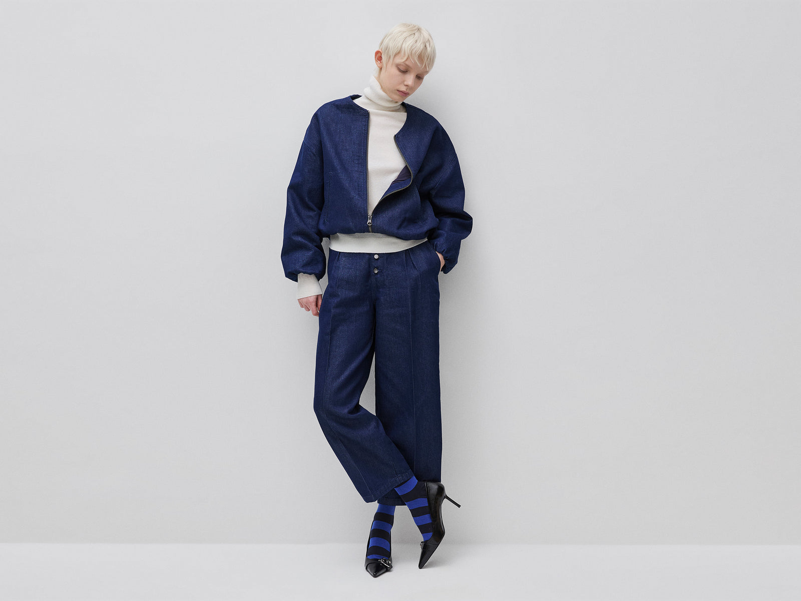 Wide-fit jeans with lurex