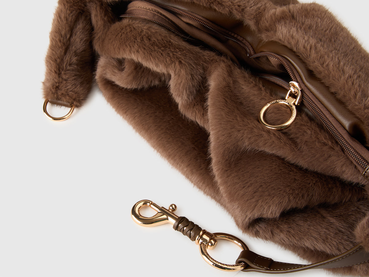 Bolsa hobo em pelo sintético - ucb_image_DS1