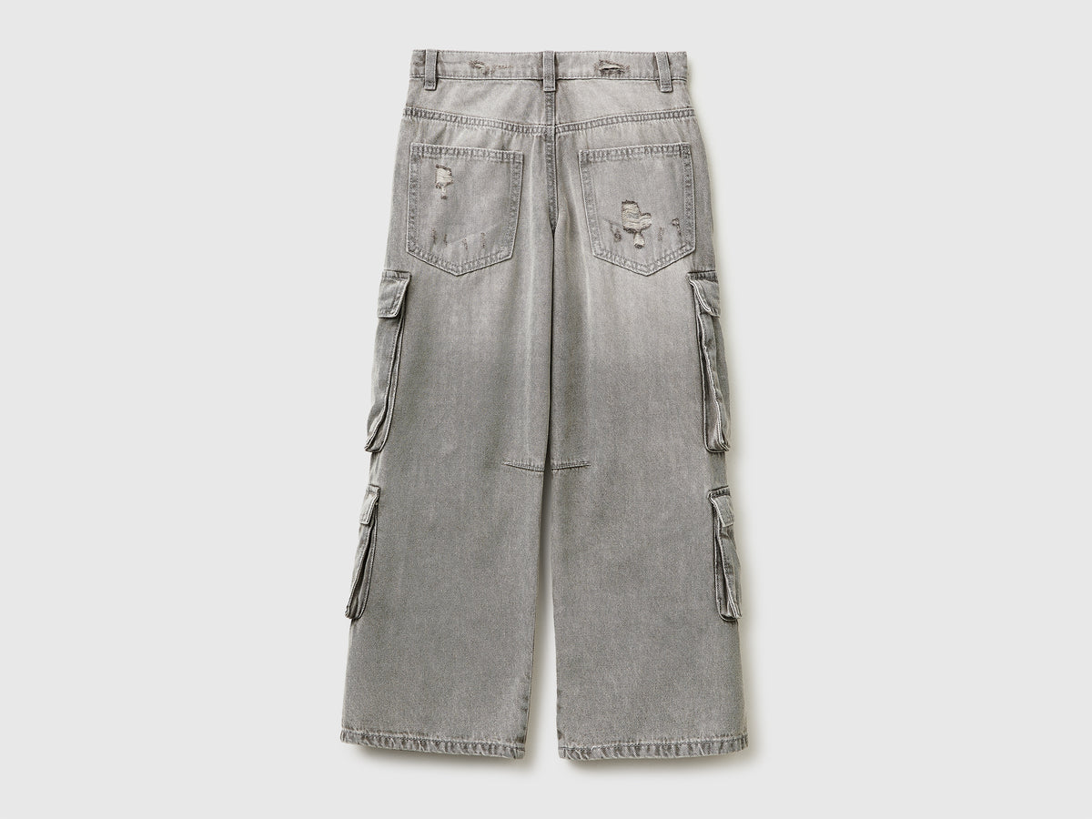 Jeans com bolsos grandes loose fit - ucb_image_BS