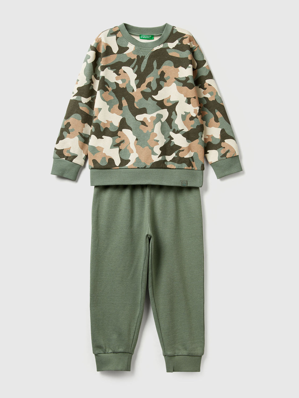Conjunto com estampado camuflagem - ucb_image_FS