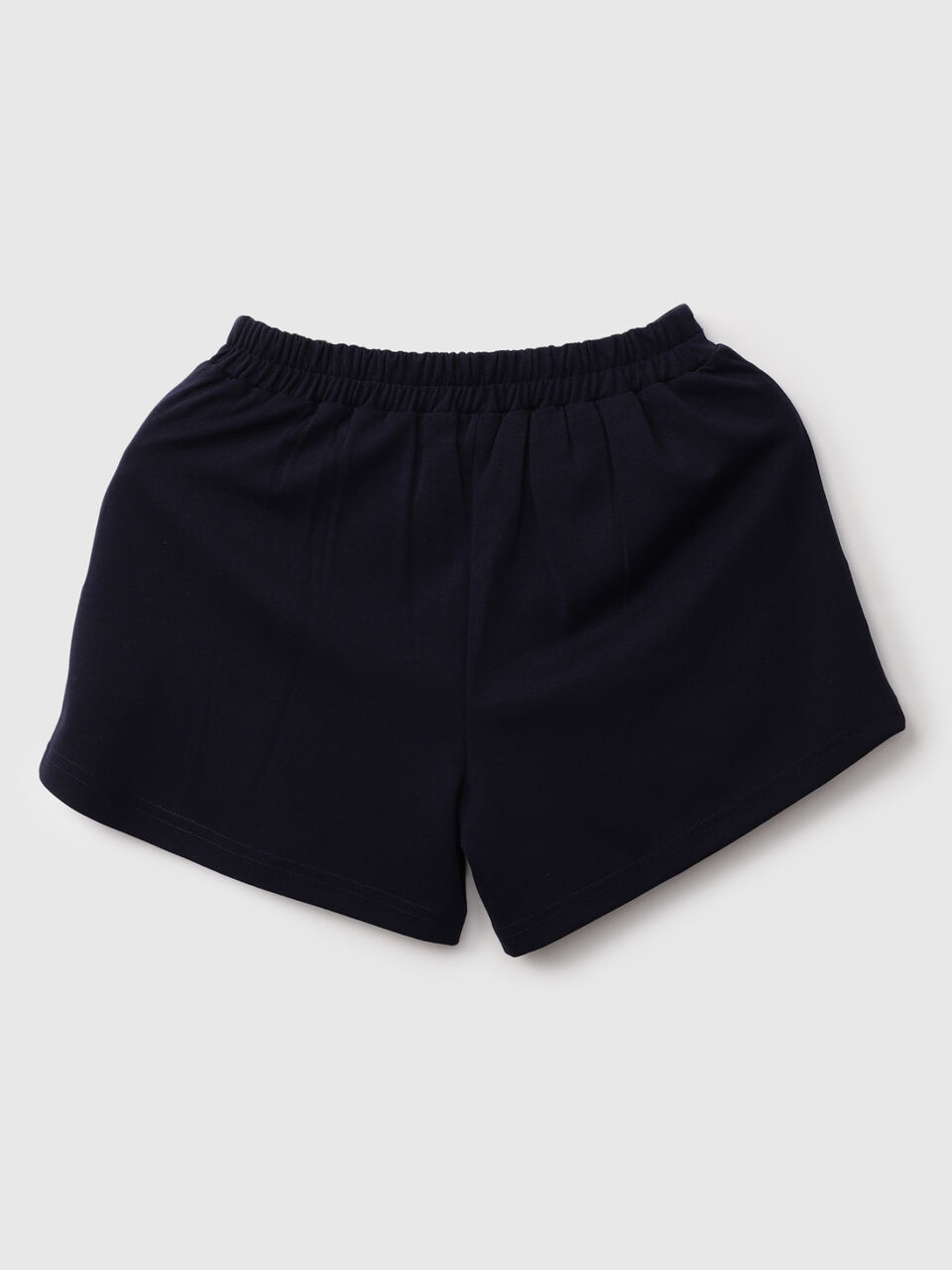SHORTS WITH PLEAT ON FRONT image number 2