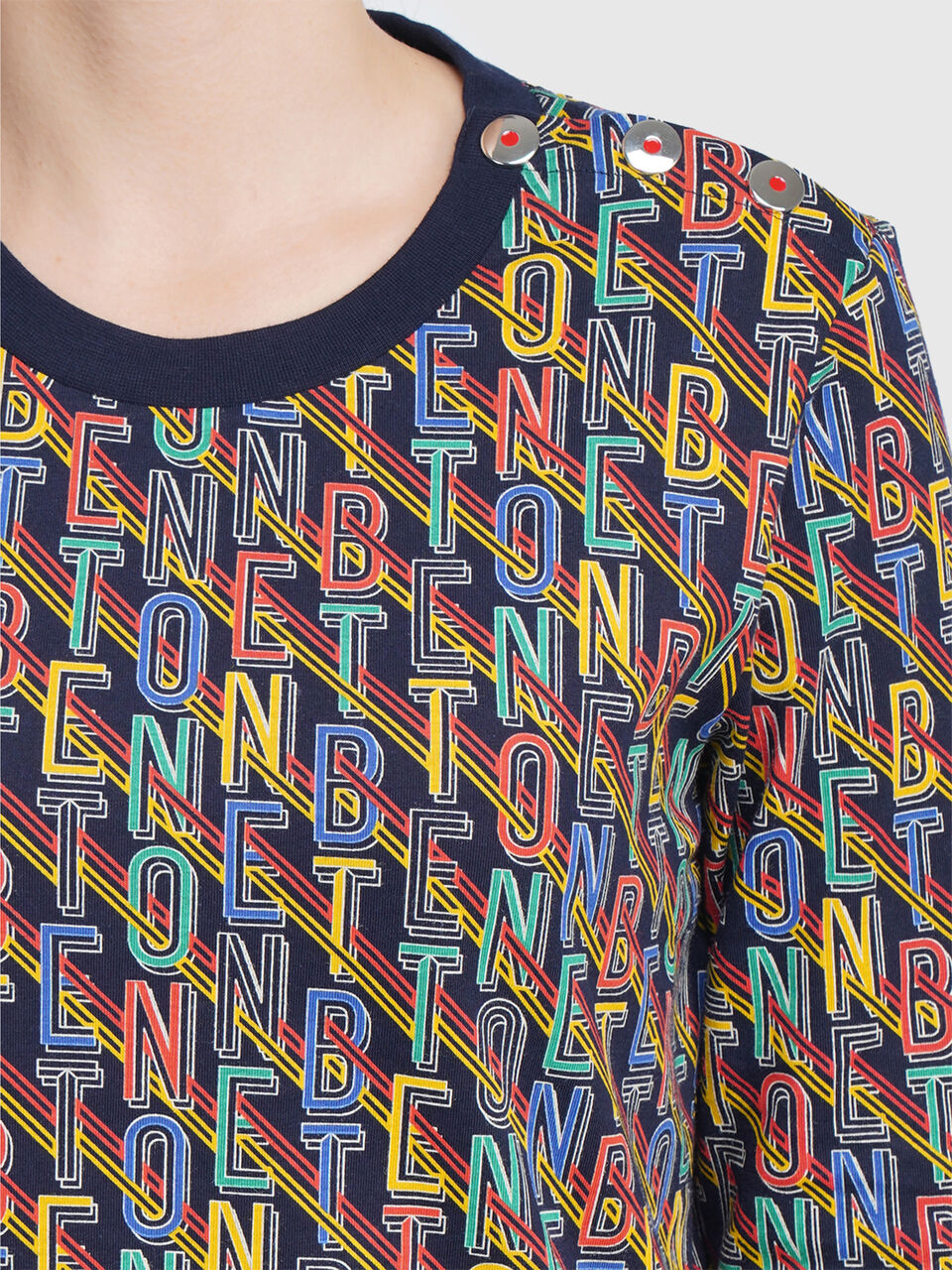 Short Sleeve Tee With Aop And Btn On Shoulder image number null