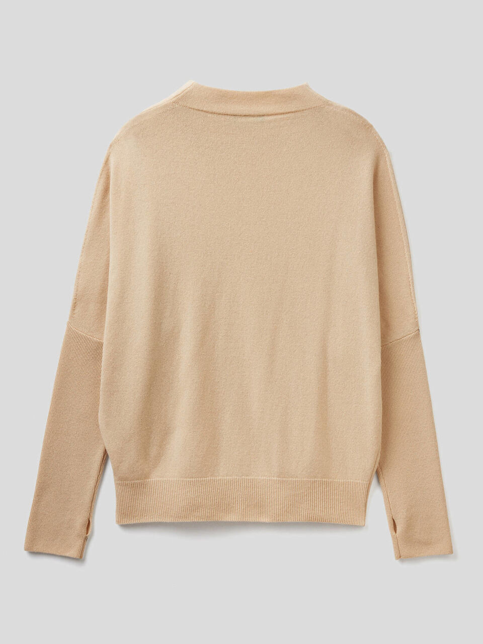 Turtleneck with ribbed sleeves image number 2