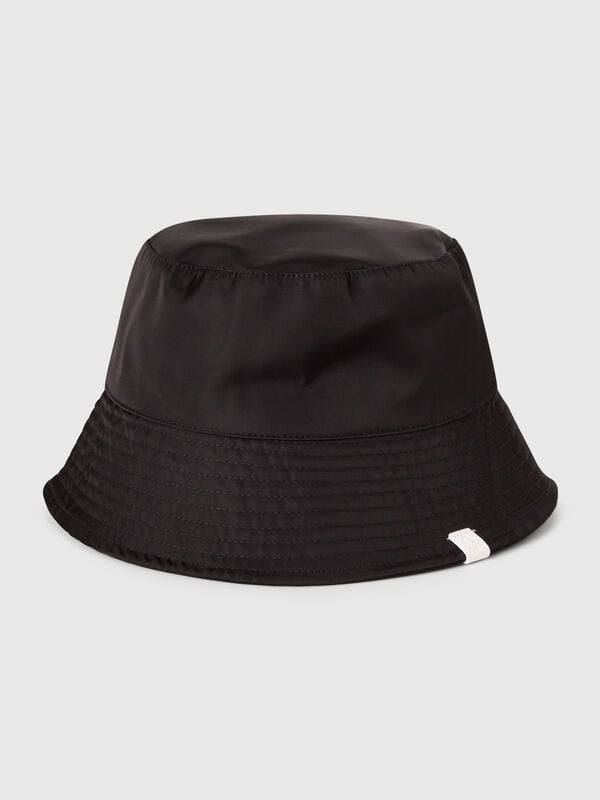 Reversible bucket-style hat  Women