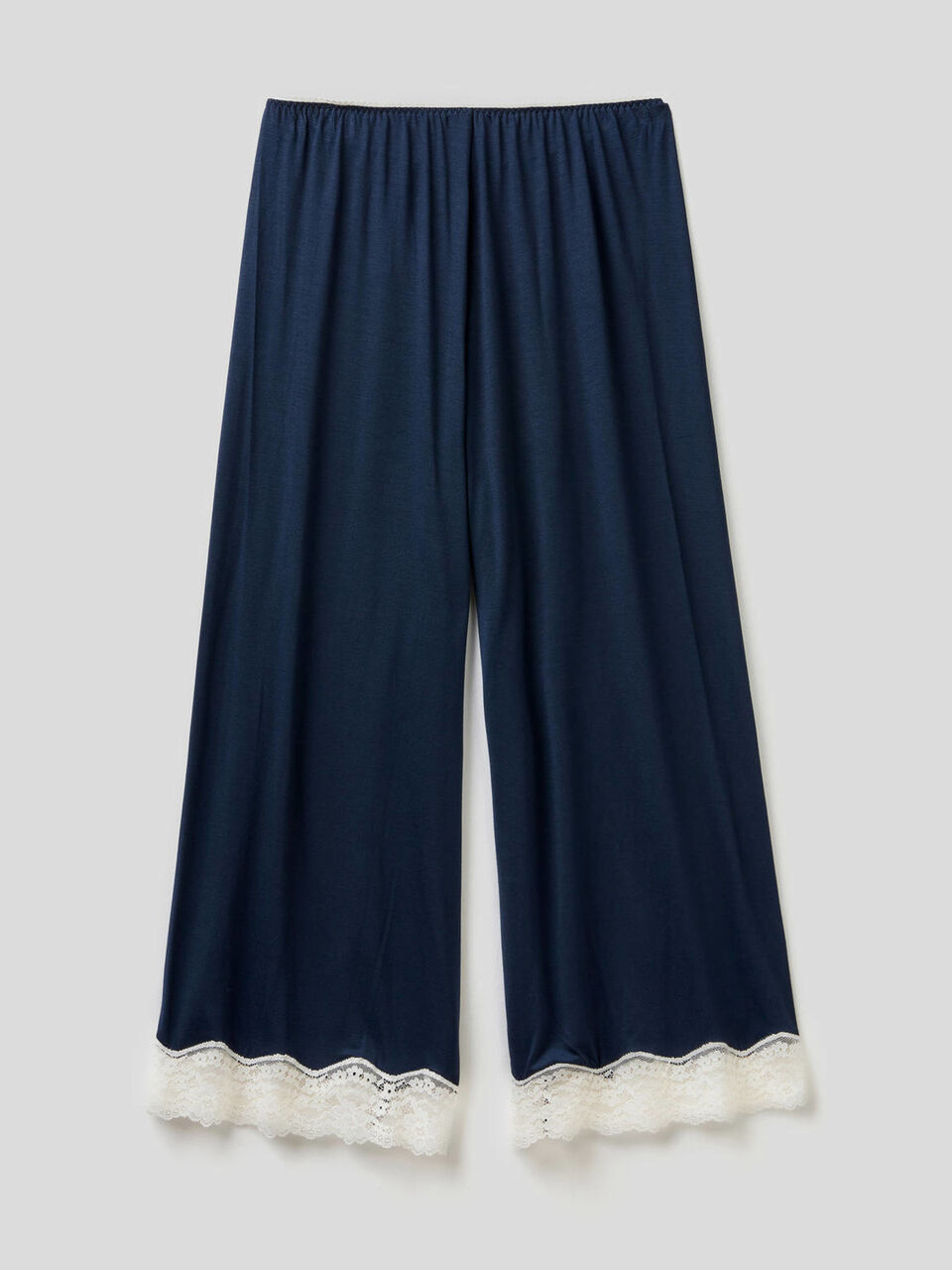 Cropped trousers with lace details image number 2