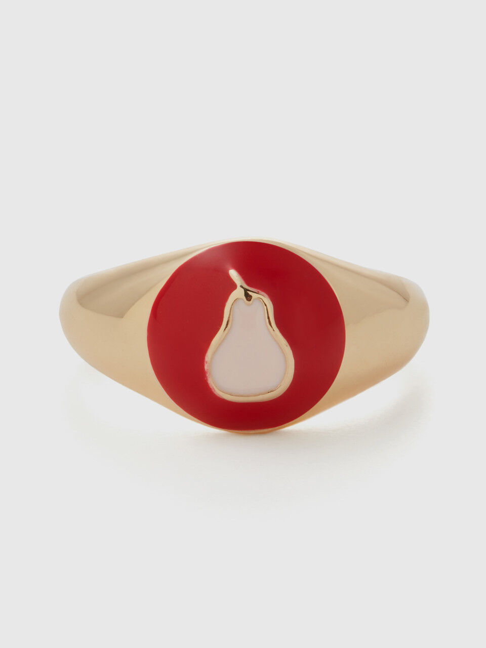 Red ring with pear motif