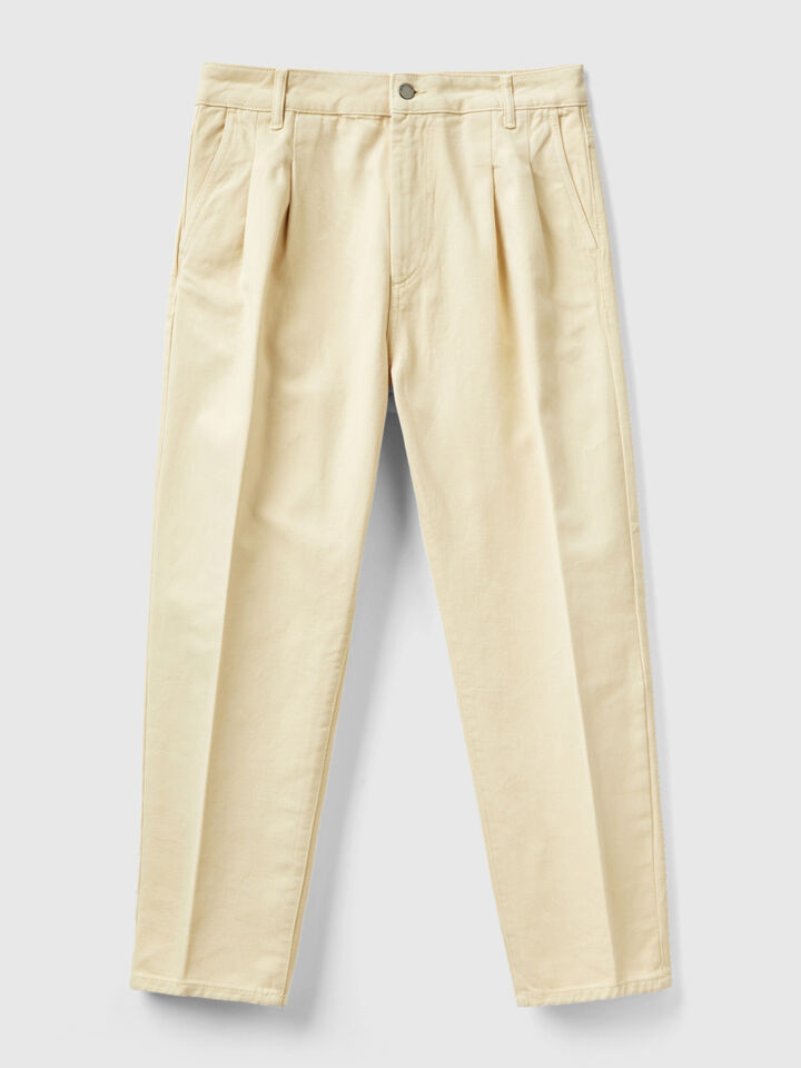 Trousers in cotton with pleats image number 1