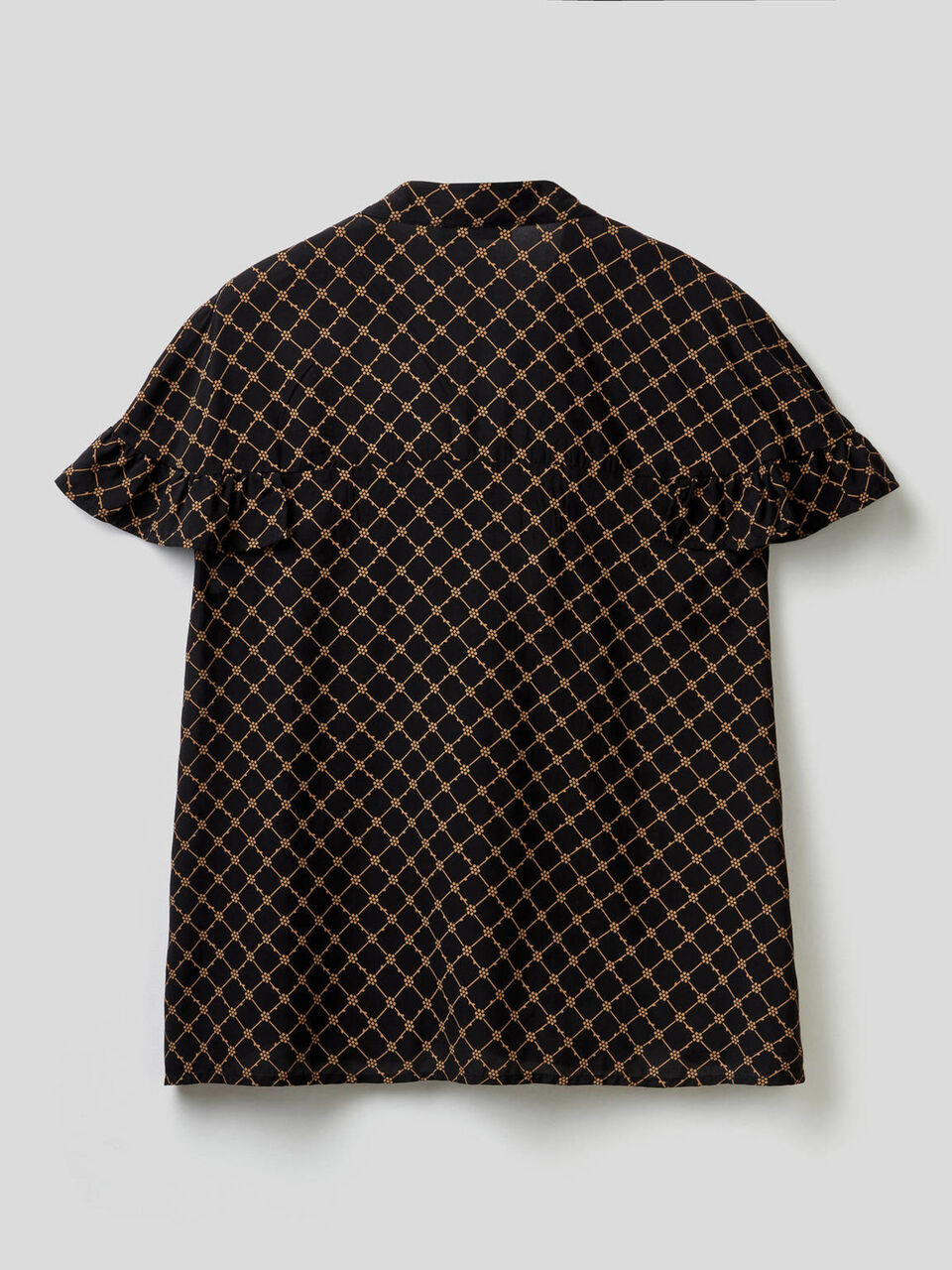 Patterned blouse with rouches image number 2