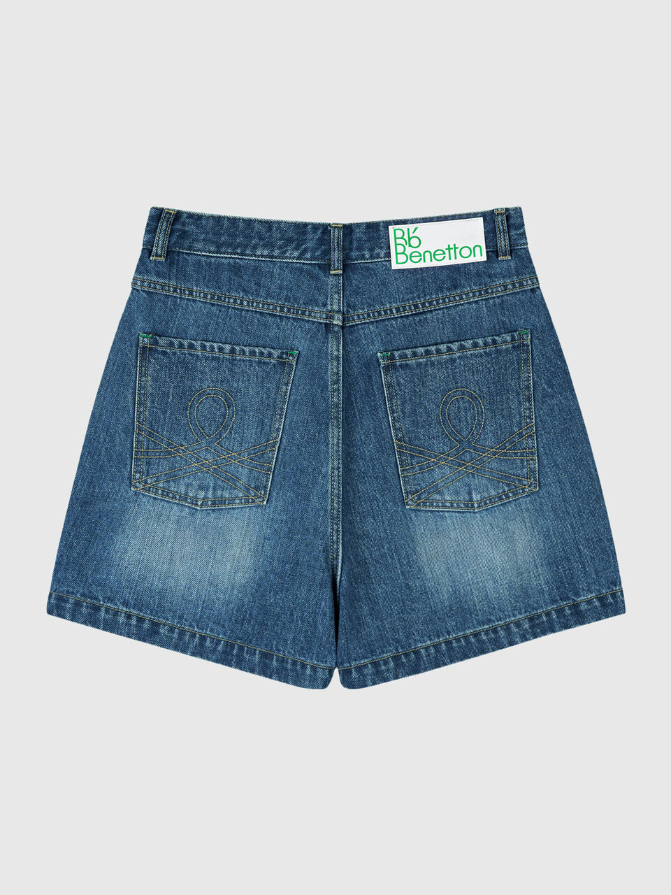 SHORTS Women image number 2