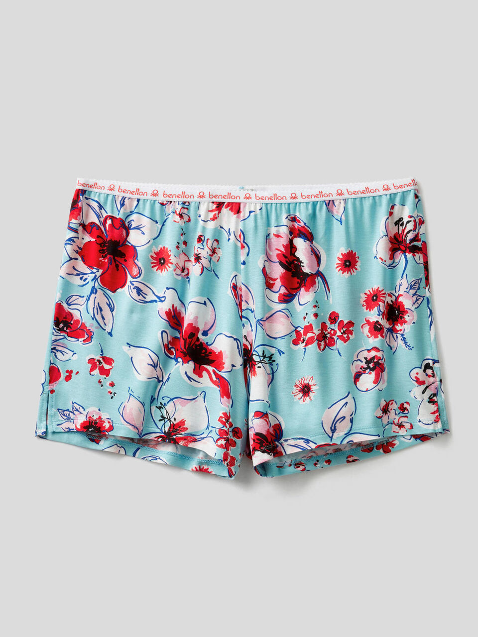 Shorts with allover pattern image number 1