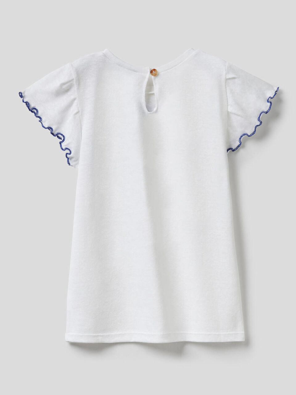 T-shirt with frill sleeve image number 2