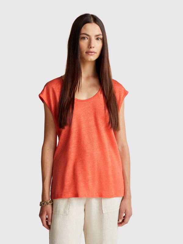 Wide neck t-shirt in pure linen Women