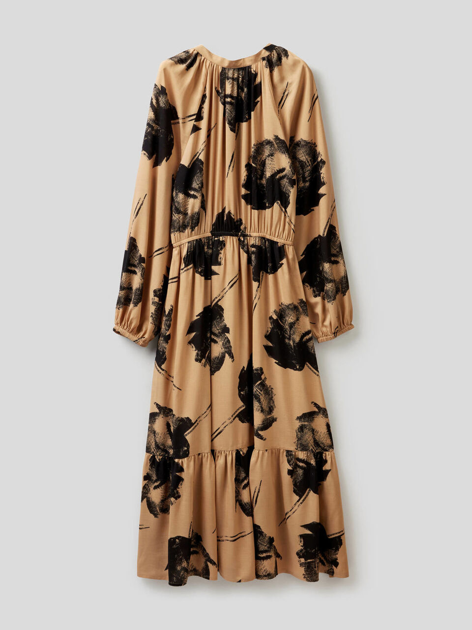 Long printed dress image number null