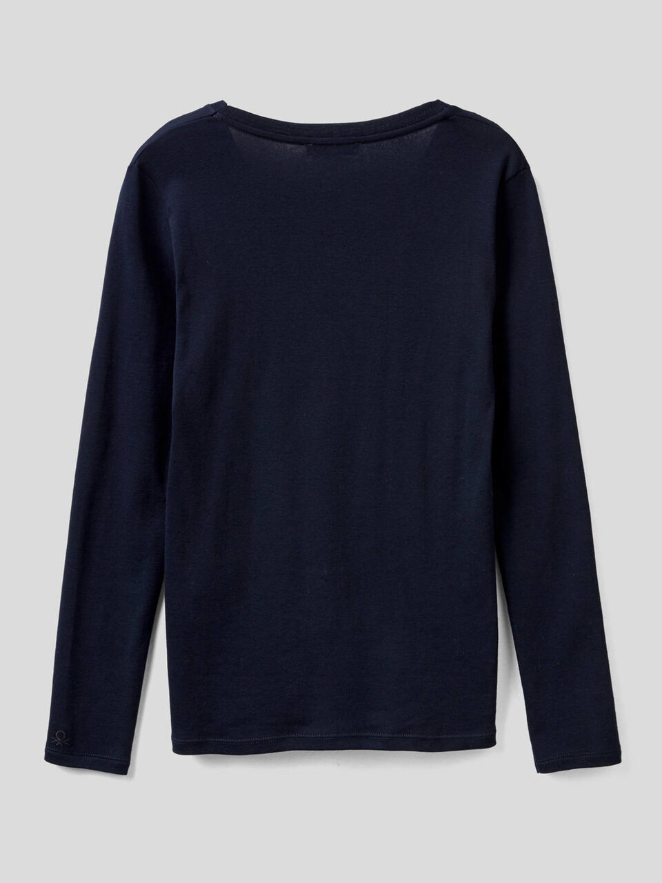 Long sleeve t-shirt with V-neck image number 2