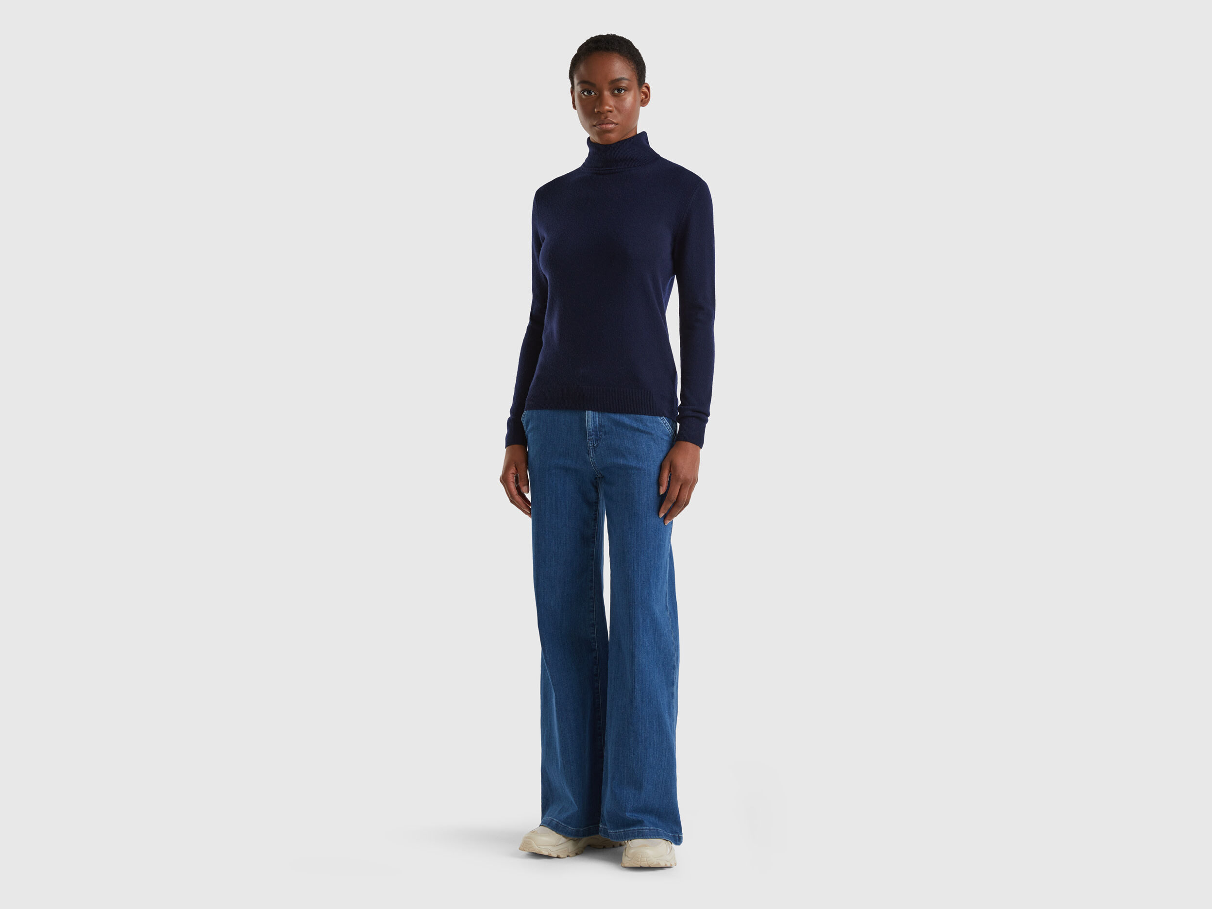 Dark blue turtleneck sweater sale