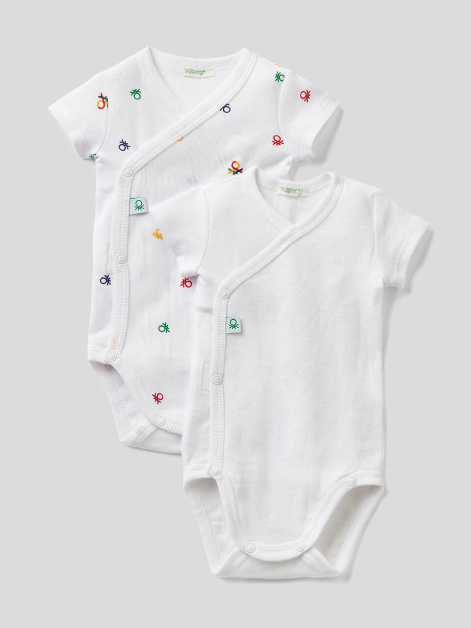 Two short sleeve bodysuits in organic cotton image number 1