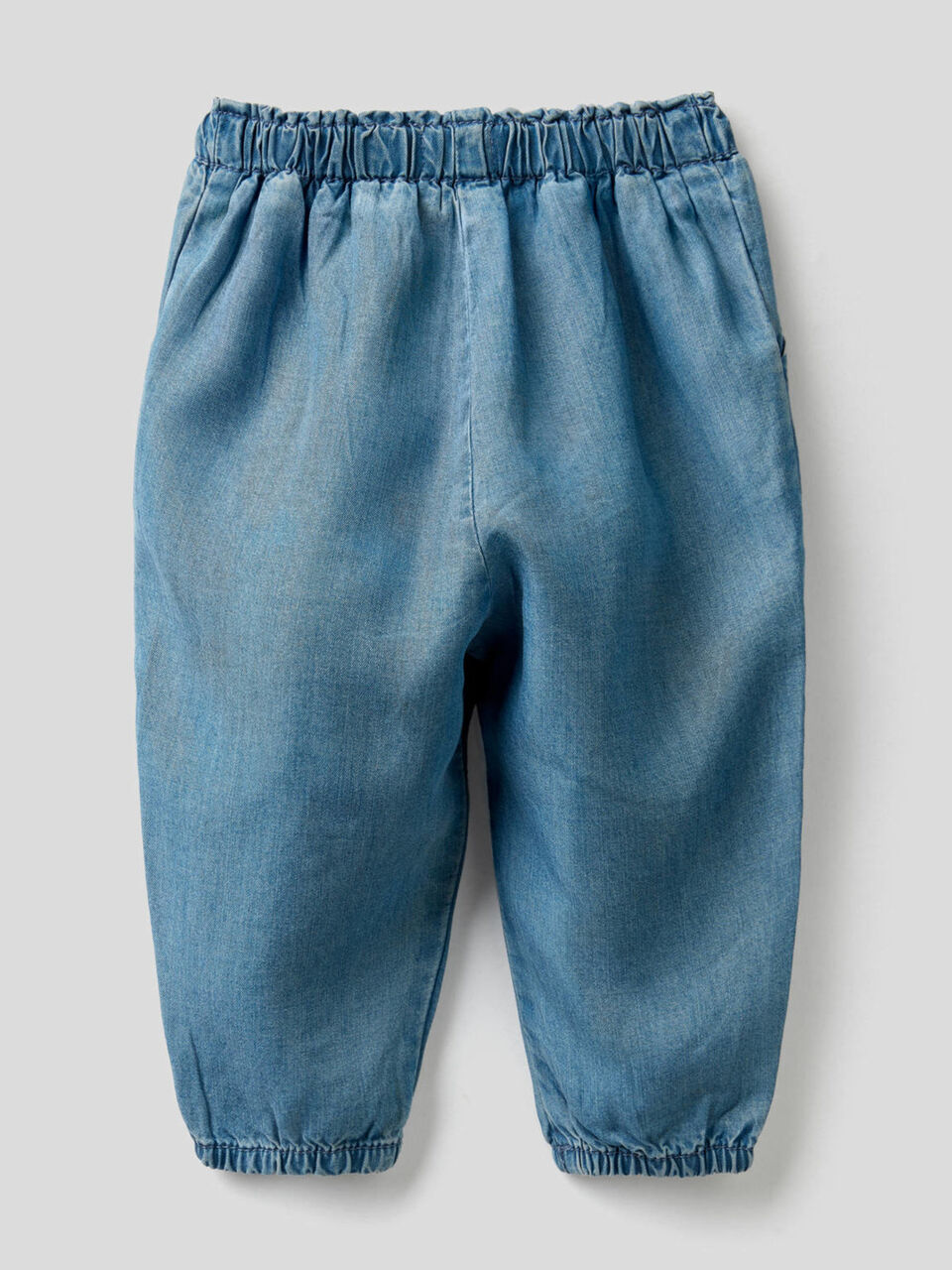 Trousers with gathered waist image number 2