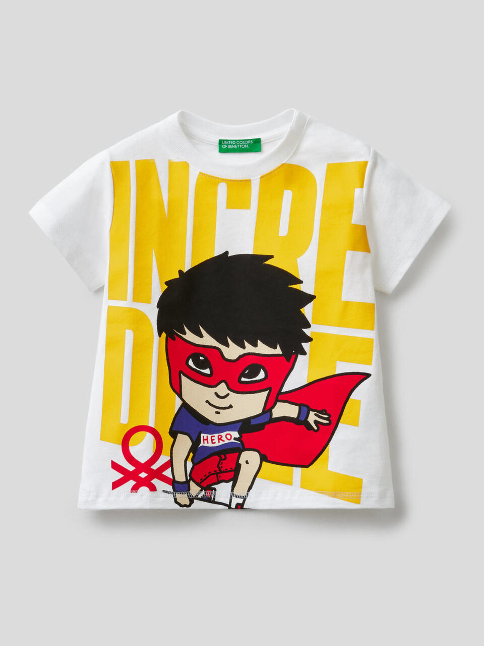 100% cotton t-shirt with superhero print image number 1
