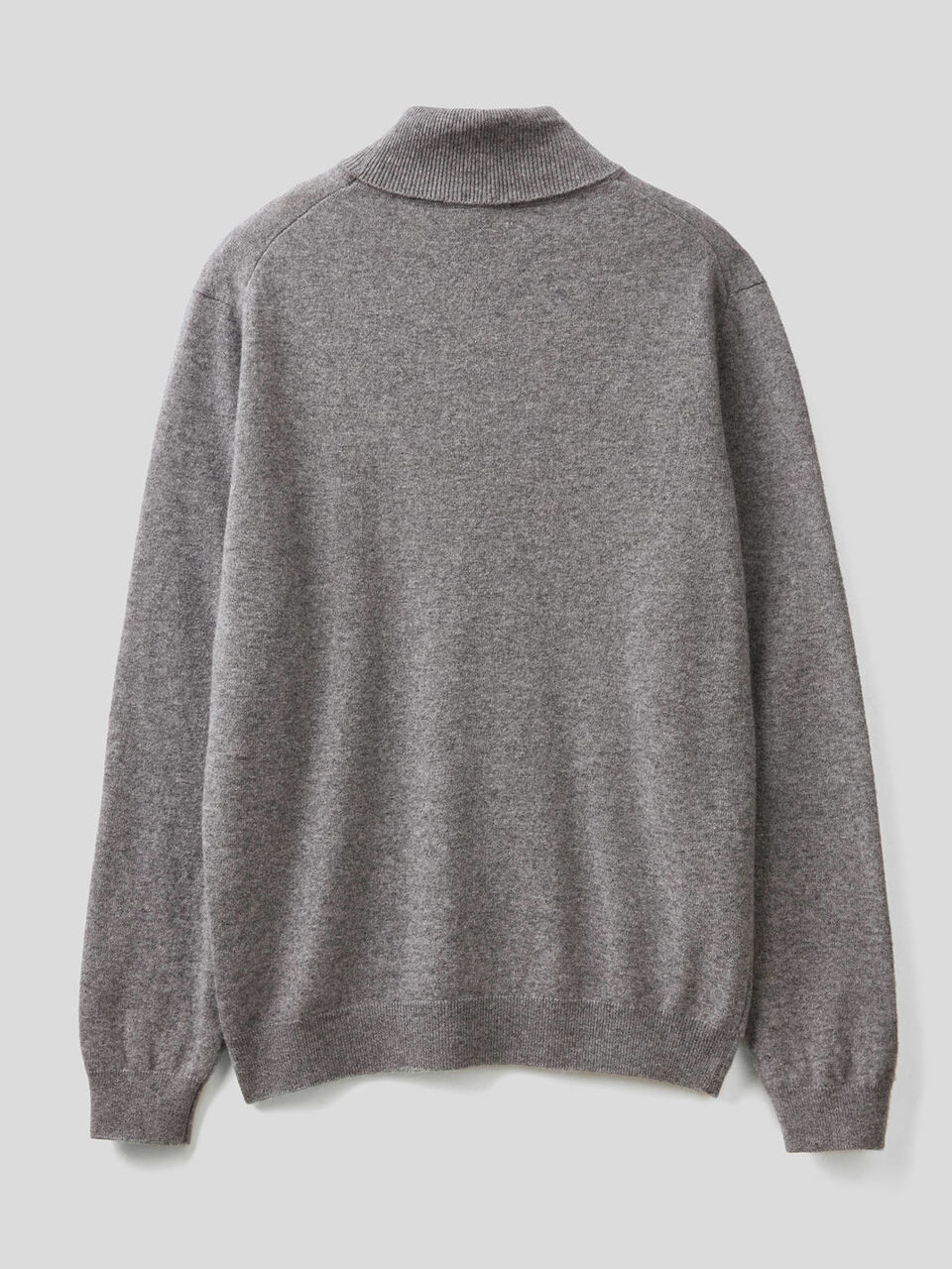 Turtleneck in pure virgin wool image number 2