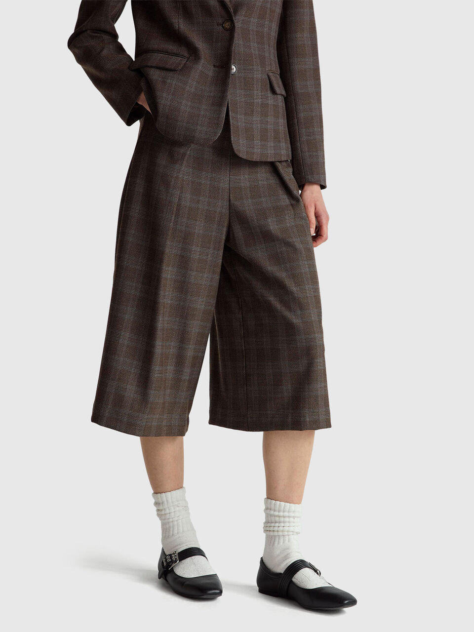 BERMUDA Women image number null