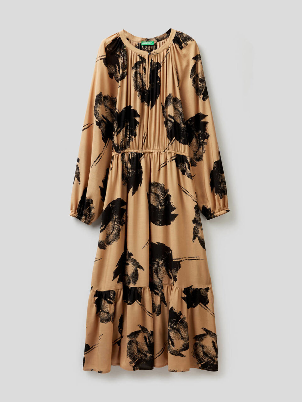 Long printed dress image number null