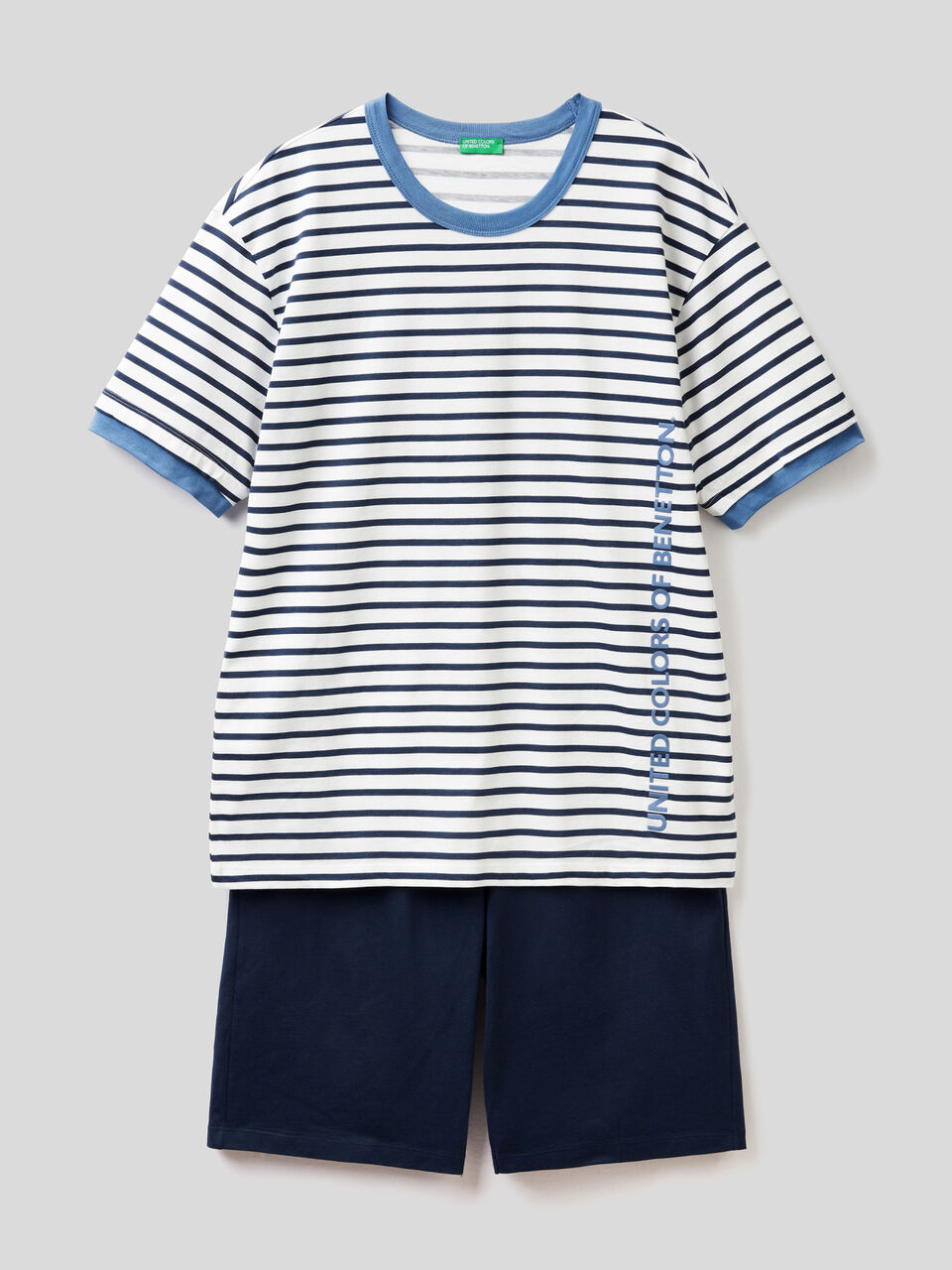 Short pyjamas with striped top image number 1