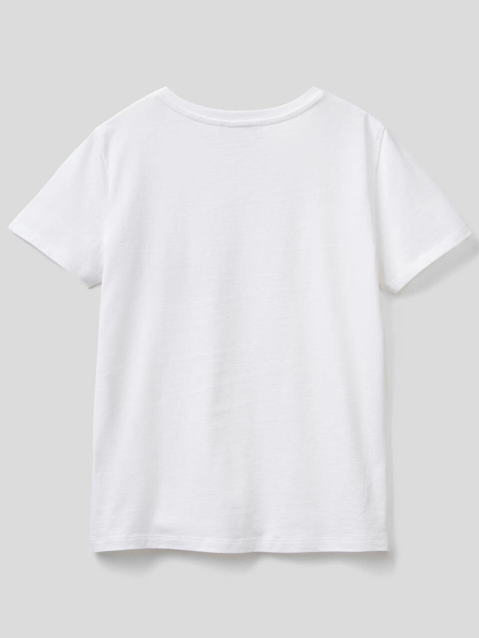 T-shirt with embroidered pocket image number 2