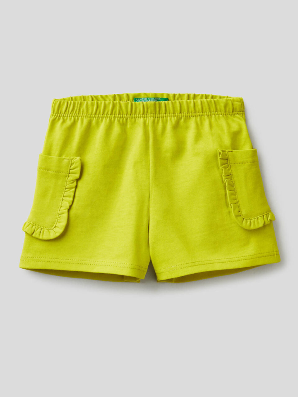 Shorts with pockets and rouches image number 1