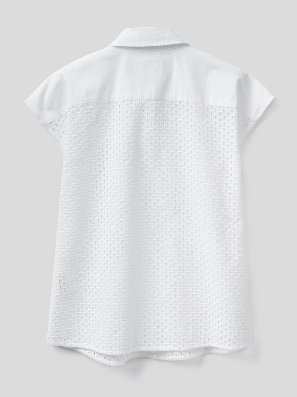Broderie anglaise shirt in 100% cotton image number 2