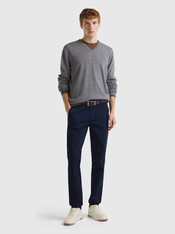 Slim fit chinos in stretch cotton Men