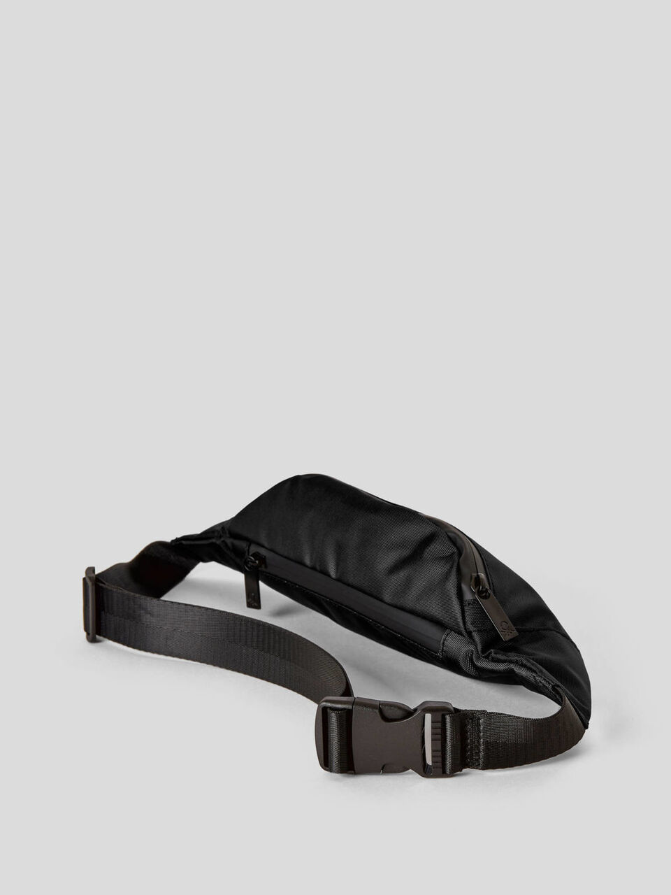 Bum bag in nylon image number 2