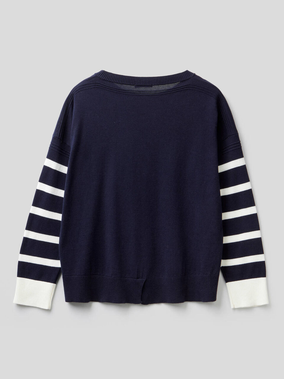 Sweater with slit on the back image number 2
