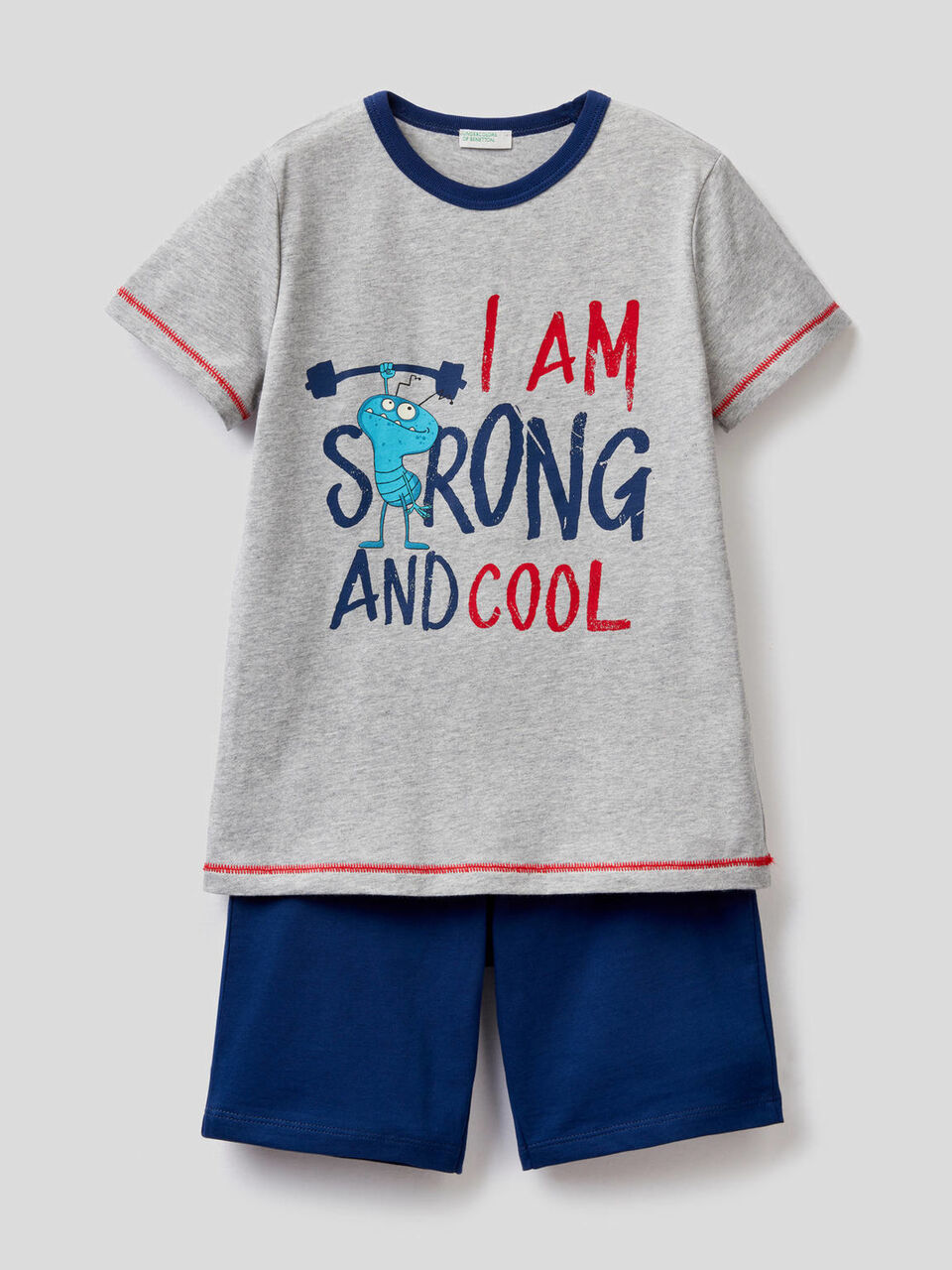 Cotton pyjamas with bermudas and t-shirt image number 1
