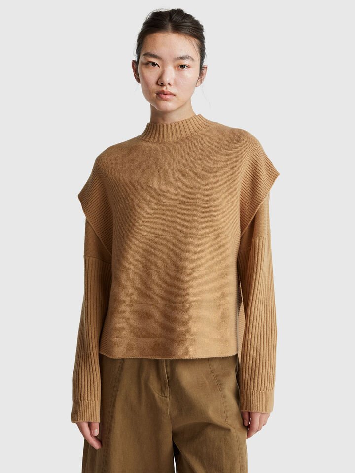 SLEEVELESS SWEATER Women