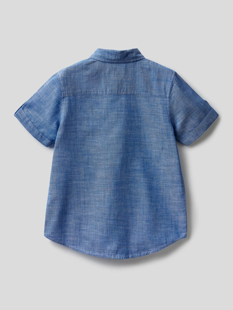 Shirt with cuffed sleeve image number 2