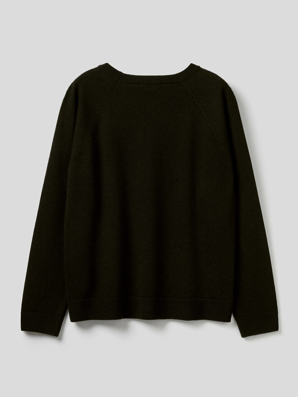 Crew neck sweater in cashmere and wool blend image number 2