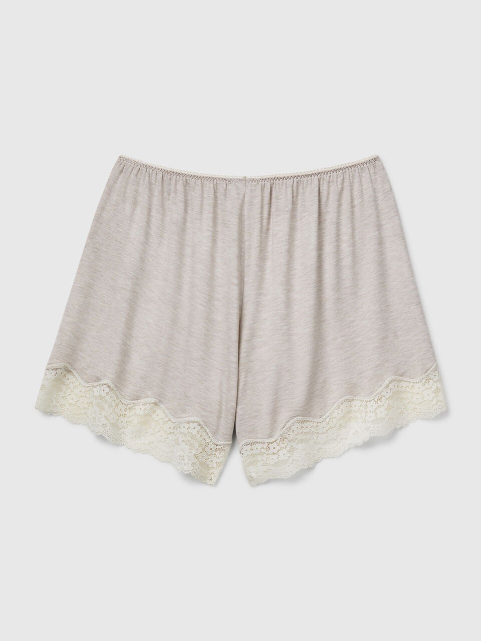 SHORTS Women image number 2