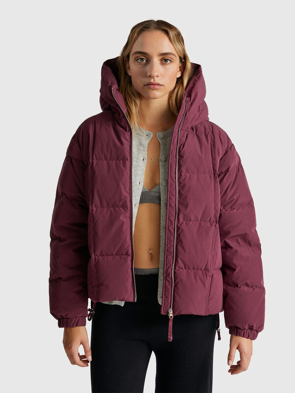 Short down jacket padded with recycled feathers Women